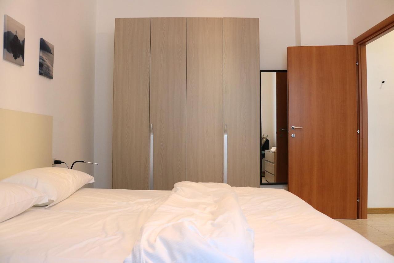 Super Milano Rogoredo Vacation Apartment - 4 People Exterior foto